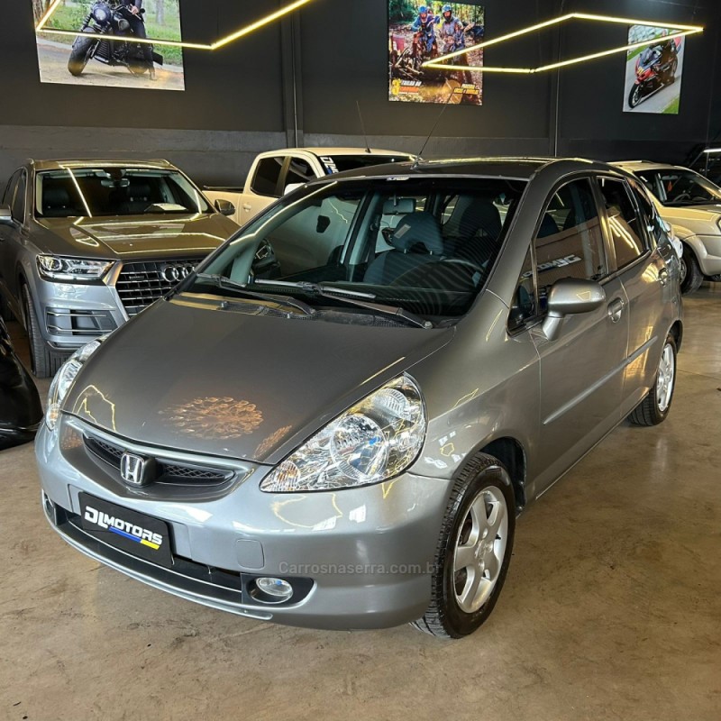 FIT 1.4 LX 8V GASOLINA 4P MANUAL - 2005 - LAJEADO