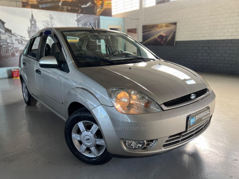 FIESTA 1.6 MPI SEDAN 8V FLEX 4P MANUAL - 2005 - CAXIAS DO SUL