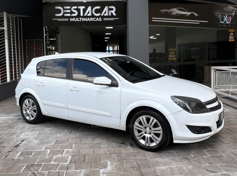 VECTRA 2.0 SFI GT-X HATCH 8V FLEX 4P MANUAL - 2011 - CAXIAS DO SUL