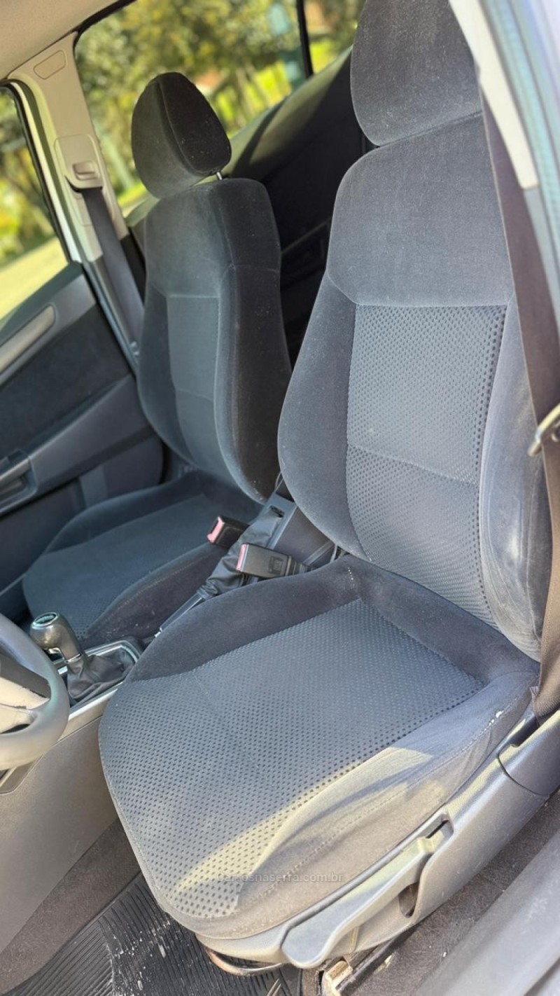 VECTRA 2.0 SFI GT-X HATCH 8V FLEX 4P MANUAL - 2011 - CAXIAS DO SUL