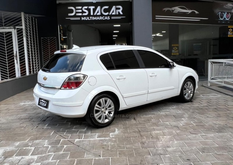 VECTRA 2.0 SFI GT-X HATCH 8V FLEX 4P MANUAL - 2011 - CAXIAS DO SUL