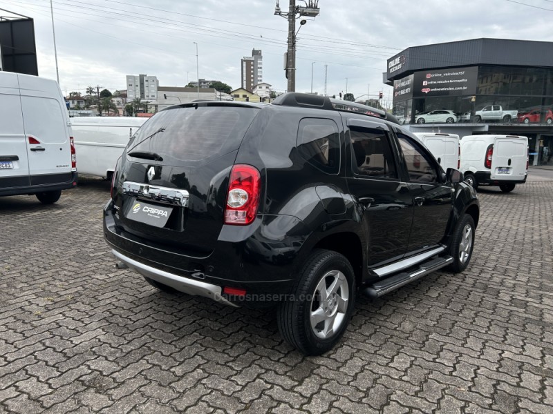 DUSTER 1.6 DYNAMIQUE 4X2 16V FLEX 4P MANUAL - 2013 - FARROUPILHA