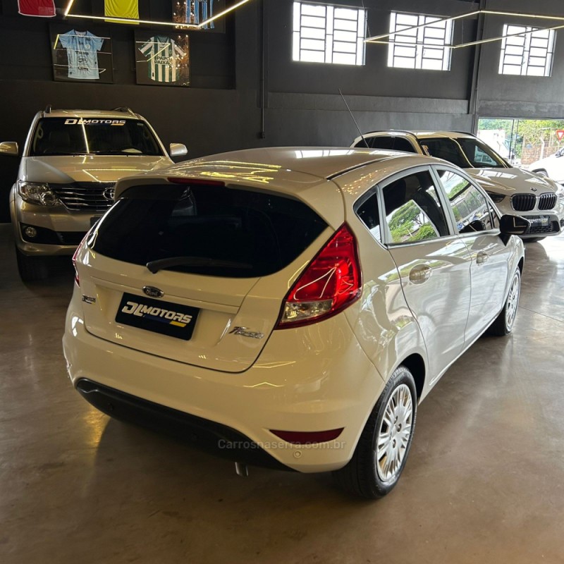 FIESTA 1.6 SE HATCH 16V FLEX 4P MANUAL - 2019 - LAJEADO