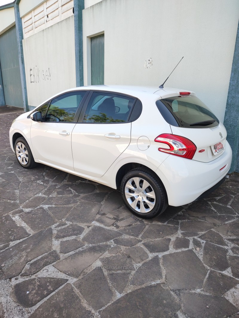 208 1.5 ACTIVE 8V FLEX 4P MANUAL - 2016 - TRêS COROAS