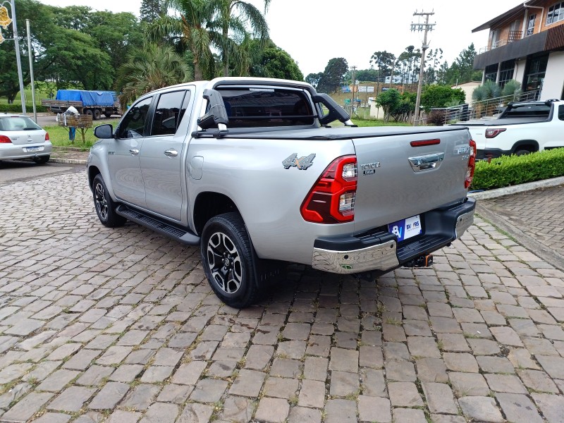 HILUX 2.8 SRX PLUS 4X4 CD TURBO DIESEL 4P AUTOMÁTICO - 2022 - FLORES DA CUNHA