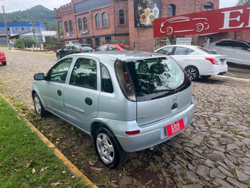 CORSA 1.4 MPFI MAXX 8V FLEX 4P MANUAL - 2012 - DOIS IRMãOS