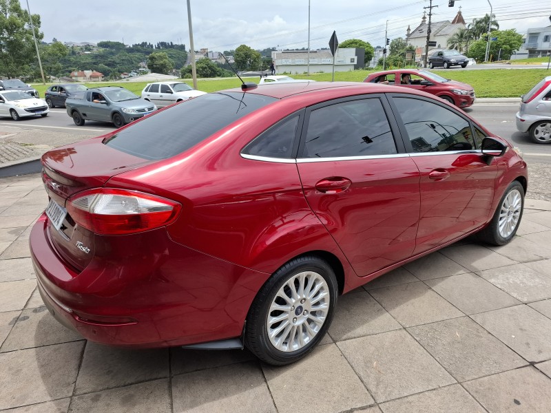 FIESTA 1.6 TITANIUM SEDAN 16V FLEX 4P AUTO - 2015 - FARROUPILHA