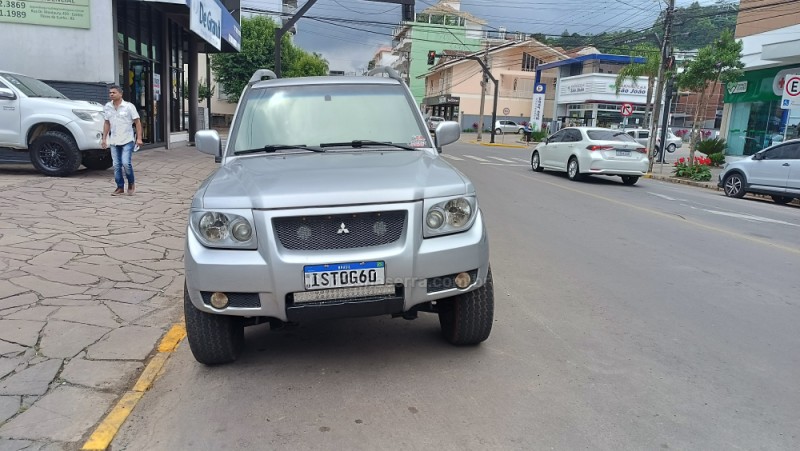 PAJERO TR4 2.0 4X4 16V FLEX 4P MANUAL - 2008 - FLORES DA CUNHA