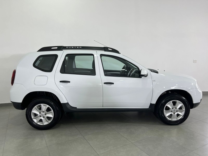 DUSTER 1.6 EXPRESSION 4X2 16V FLEX 4P MANUAL - 2020 - FARROUPILHA