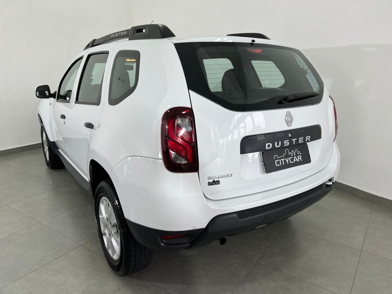 DUSTER 1.6 EXPRESSION 4X2 16V FLEX 4P MANUAL - 2020 - FARROUPILHA