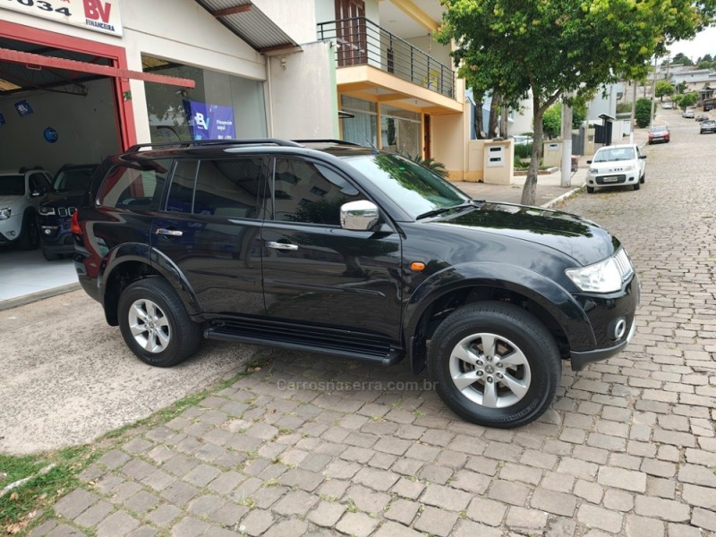 PAJERO DAKAR 3.2 HPE S 4X4 7 LUGARES 16V TURBO INTERCOOLER DIESEL 4P AUTOMÁTICO - 2012 - GUAPORé