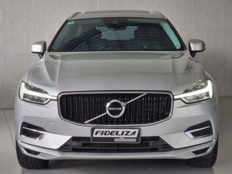 XC60 2.0 T8 MOMENTUM HYBRID GASOLINA 4P AUTOMÁTICO - 2020 - FARROUPILHA