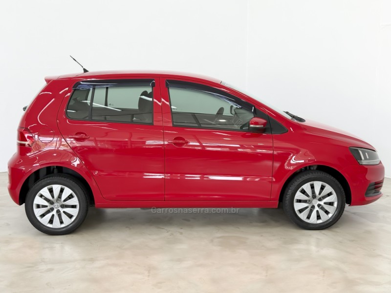 FOX 1.0 MI TRENDLINE 8V FLEX 4P MANUAL - 2015 - CAXIAS DO SUL