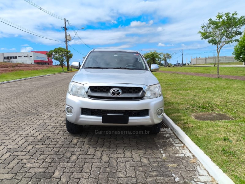 HILUX 2.5 4X4 CD 16V TURBO DIESEL 4P MANUAL - 2011 - LAJEADO