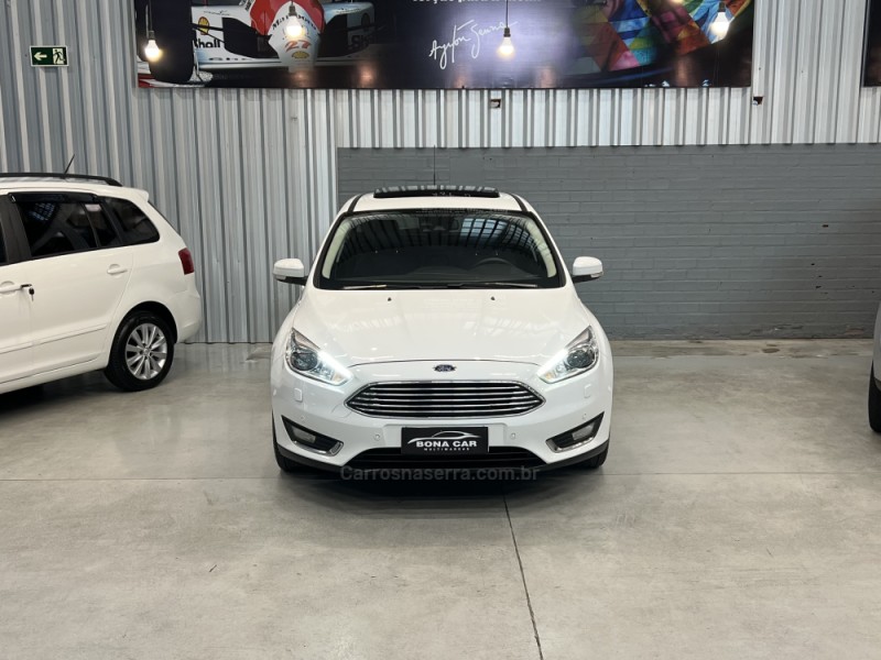 FOCUS 2.0 TITANIUM PLUS HATCH 16V FLEX 4P AUTO - 2016 - CAXIAS DO SUL