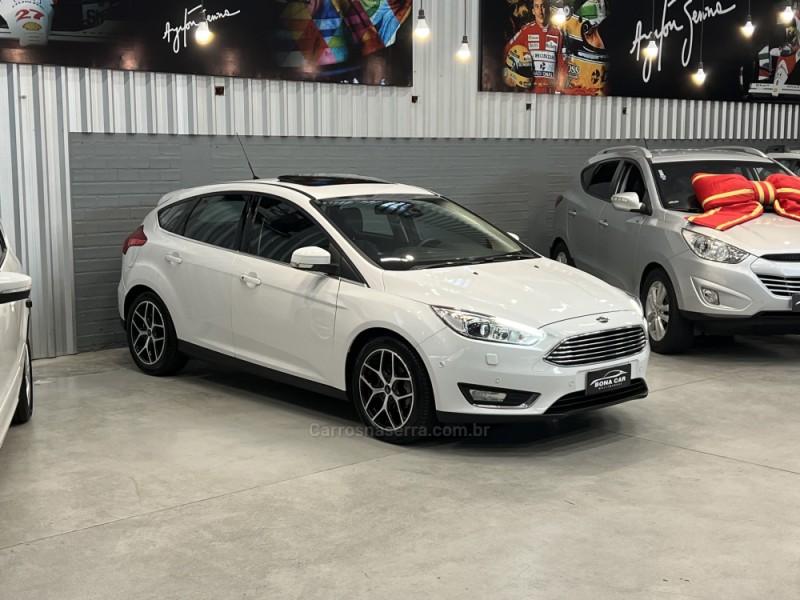 FOCUS 2.0 TITANIUM PLUS HATCH 16V FLEX 4P AUTO - 2016 - CAXIAS DO SUL