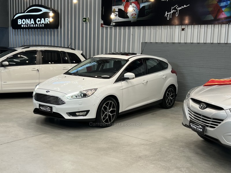 focus 2.0 titanium plus hatch 16v flex 4p auto 2016 caxias do sul