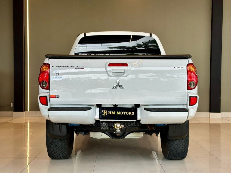 L200 TRITON 3.2 HPE 4X4 CD 16V TURBO INTERCOOLER DIESEL 4P AUTOMÁTICO - 2015 - CAXIAS DO SUL