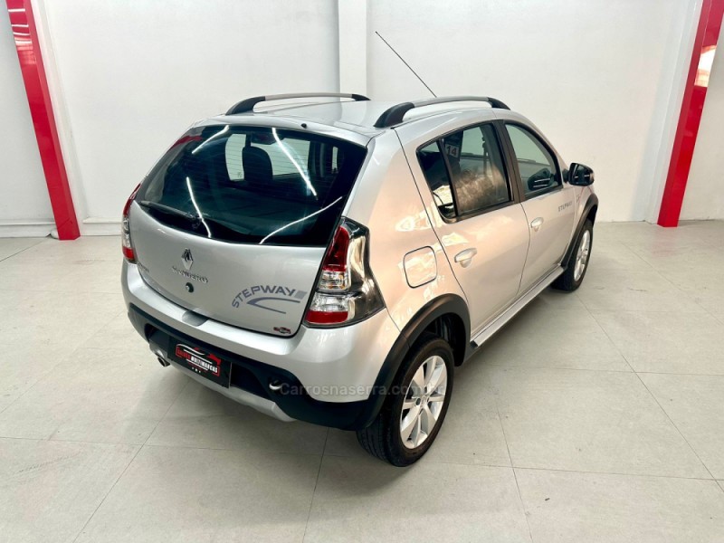 SANDERO 1.6 STEPWAY 16V FLEX 4P MANUAL - 2014 - CAXIAS DO SUL