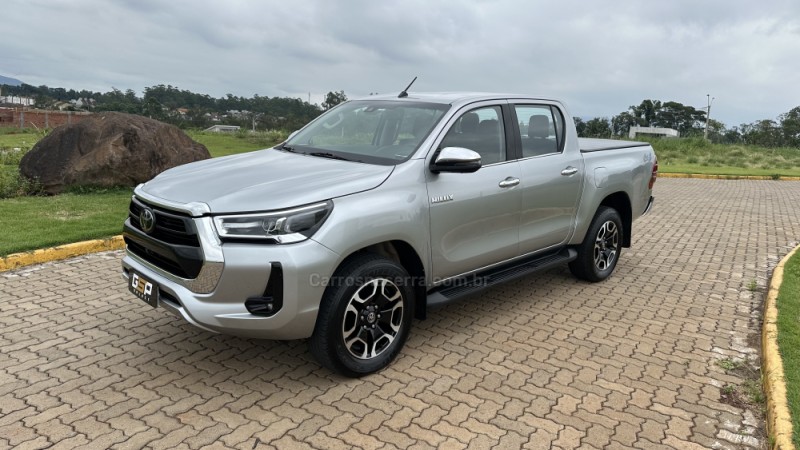 hilux 2.8 srx plus 4x4 cd turbo diesel 4p automatico 2022 lajeado