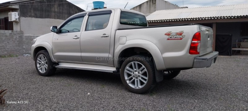 HILUX 3.0 SRV 4X4 CD 16V TURBO INTERCOOLER DIESEL 4P AUTOMÁTICO - 2012 - SOMBRIO