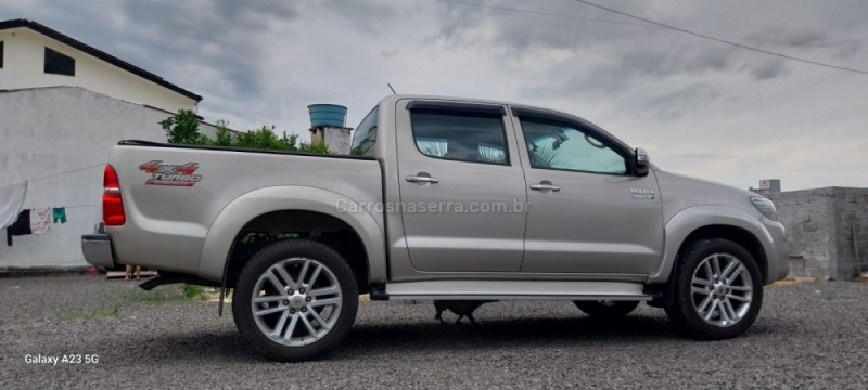 HILUX 3.0 SRV 4X4 CD 16V TURBO INTERCOOLER DIESEL 4P AUTOMÁTICO - 2012 - SOMBRIO