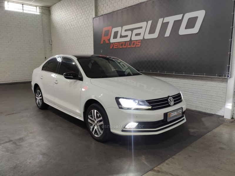 JETTA 1.4 16V TSI COMFORTLINE FLEX 4P TIPTRONIC - 2017 - VENâNCIO AIRES