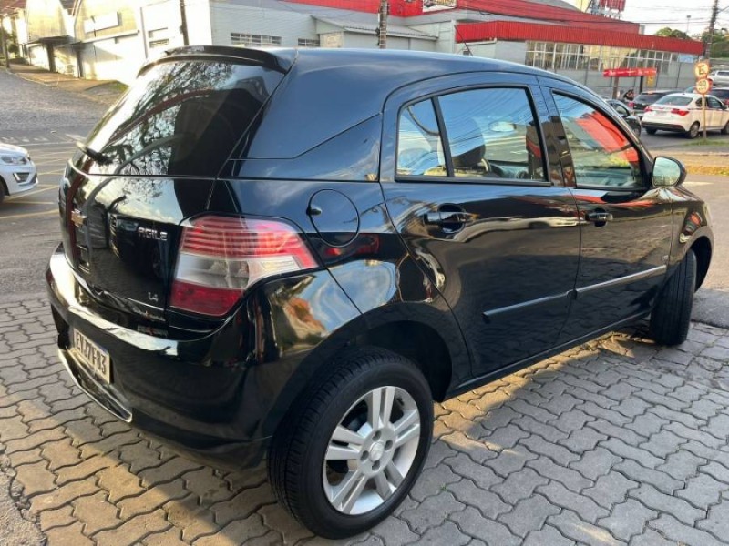 AGILE 1.4 MPFI LTZ 8V FLEX 4P MANUAL - 2011 - CAXIAS DO SUL