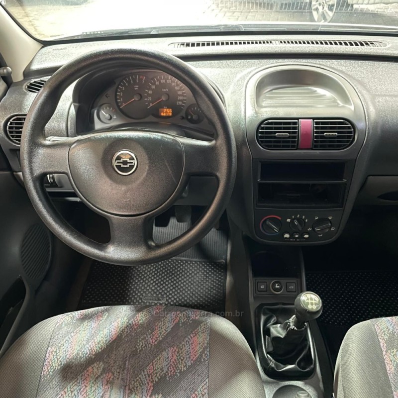 CORSA 1.0 MPFI VHC SEDAN 8V GASOLINA 4P MANUAL - 2002 - SãO LEOPOLDO