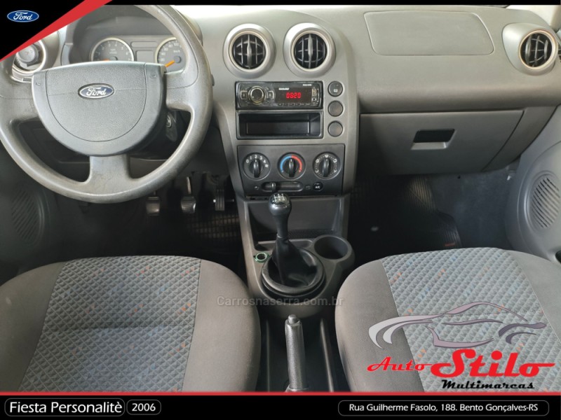 FIESTA 1.0 MPI PERSONNALITÉ 8V GASOLINA 4P MANUAL - 2006 - BENTO GONçALVES