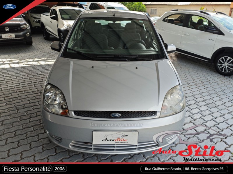 FIESTA 1.0 MPI PERSONNALITÉ 8V GASOLINA 4P MANUAL - 2006 - BENTO GONçALVES