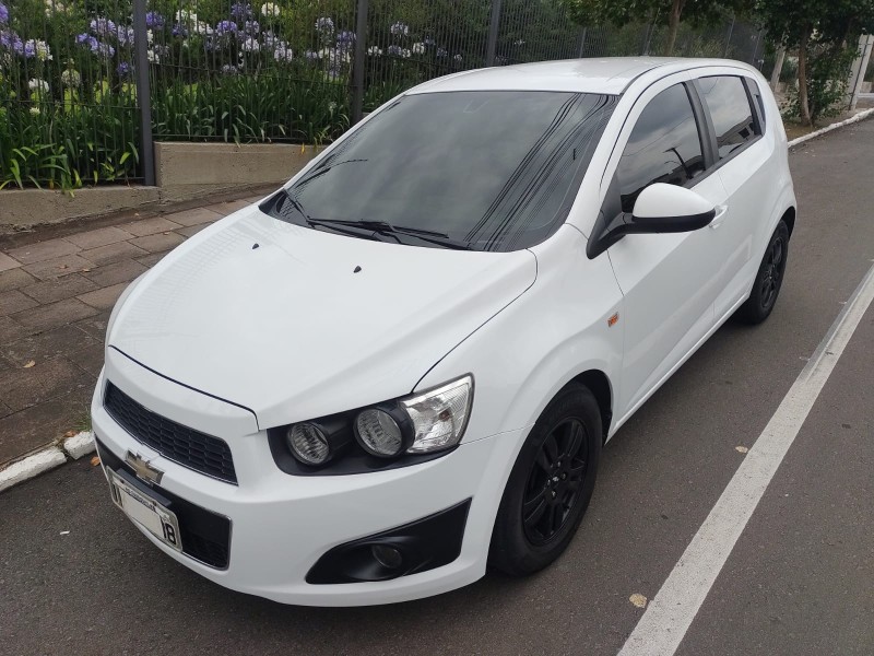 SONIC 1.6 LT 16V FLEX 4P MANUAL