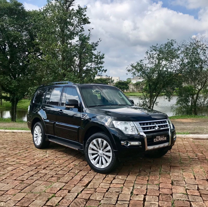 PAJERO FULL 3.2 HPE 4X4 16V TURBO INTERCOOLER DIESEL 4P AUTOMÁTICO - 2016 - LAJEADO