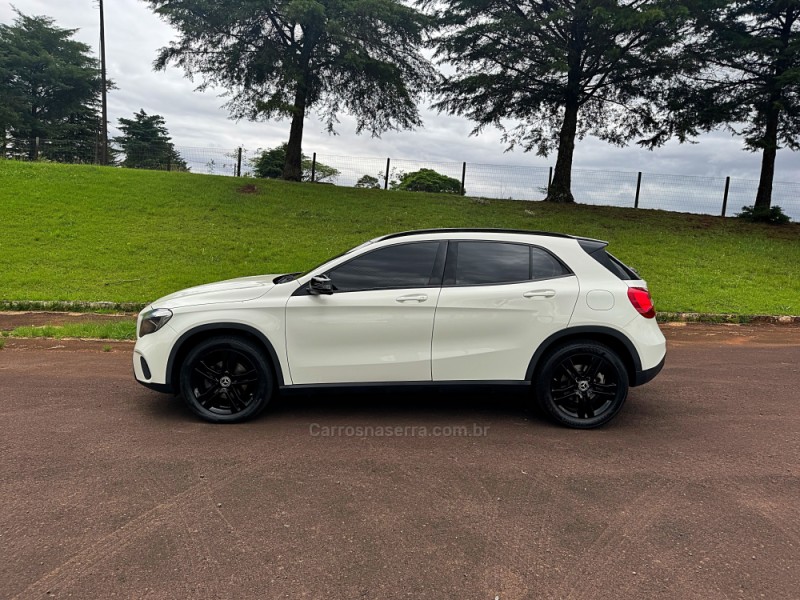 GLA 200 1.6 CGI STYLE 16V TURBO GASOLINA 4P AUTOMÁTICO - 2018 - PASSO FUNDO