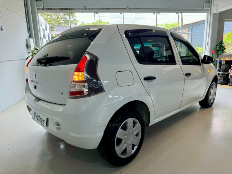 SANDERO 1.6 EXPRESSION 16V FLEX 4P MANUAL - 2014 - ESTâNCIA VELHA