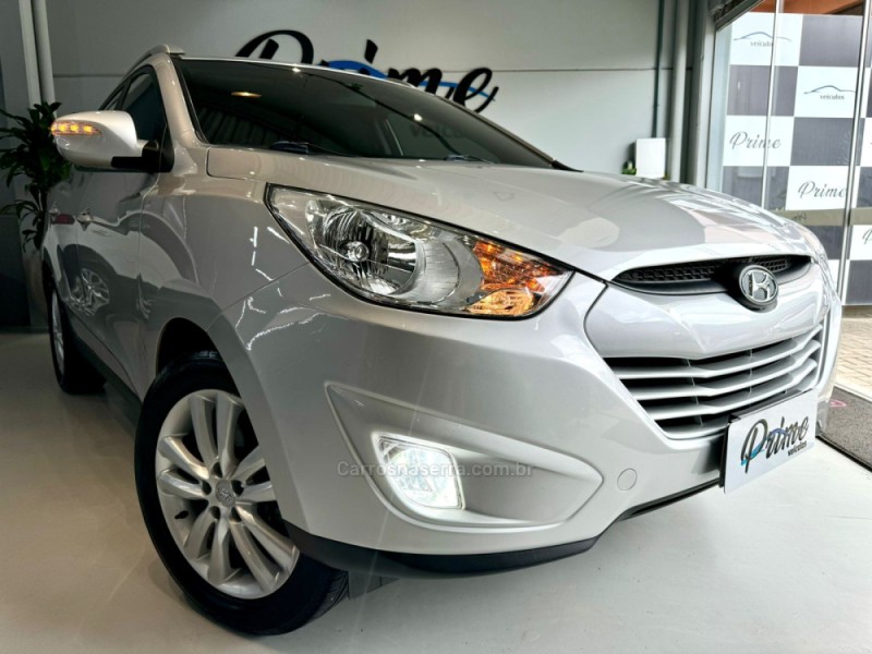 SANDERO 1.6 AUTHENTIQUE 8V FLEX 4P MANUAL - 2014 - ESTâNCIA VELHA