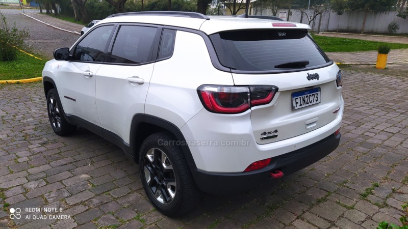 COMPASS 2.0 16V DIESEL TRAILHAWK 4X4 AUTOMÁTICO - 2018 - FARROUPILHA