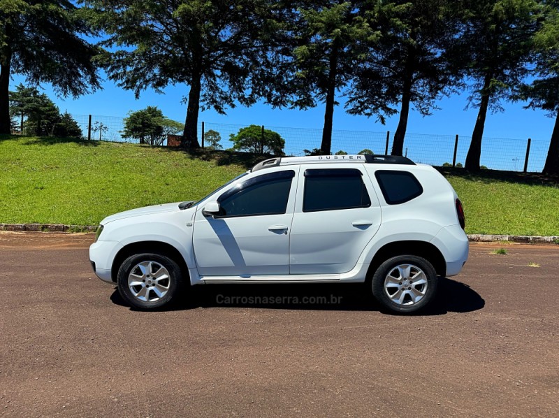 DUSTER 2.0 DYNAMIQUE 4X2 16V FLEX 4P AUTOMÁTICO - 2016 - PASSO FUNDO