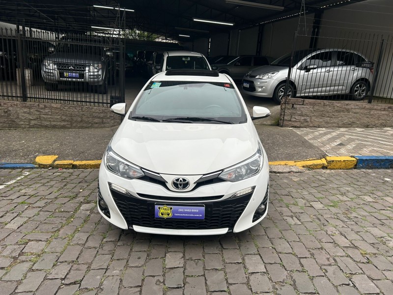 YARIS 1.5 XLS CONNECT 16V FLEX 4P AUTOMÁTICO - 2022 - GARIBALDI