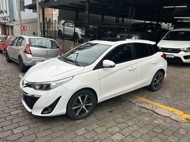 YARIS 1.5 XLS CONNECT 16V FLEX 4P AUTOMÁTICO - 2022 - GARIBALDI