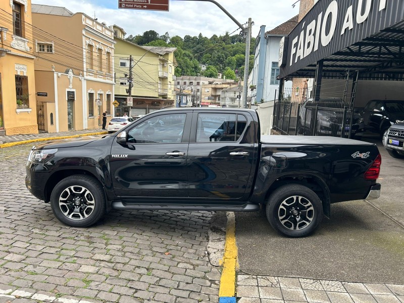 hilux 2.8 srv 4x4 cd 16v diesel 4p automatico 2022 garibaldi