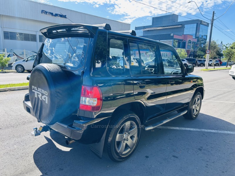 PAJERO TR4 2.0 4X4 16V 131CV GASOLINA 4P AUTOMÁTICO - 2004 - BENTO GONçALVES