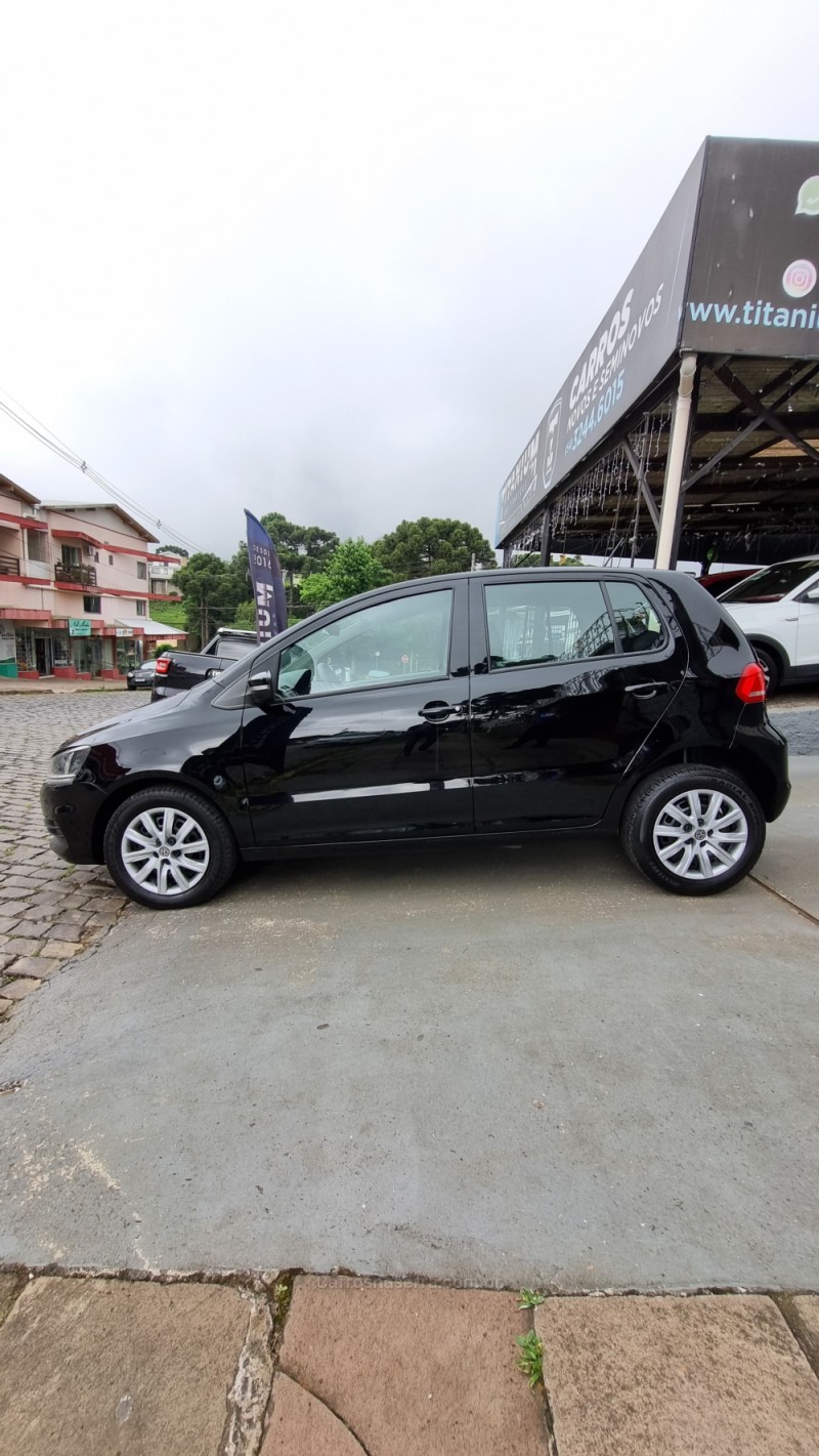 FOX 1.0 MI TRENDLINE 8V FLEX 4P MANUAL - 2016 - SãO FRANCISCO DE PAULA