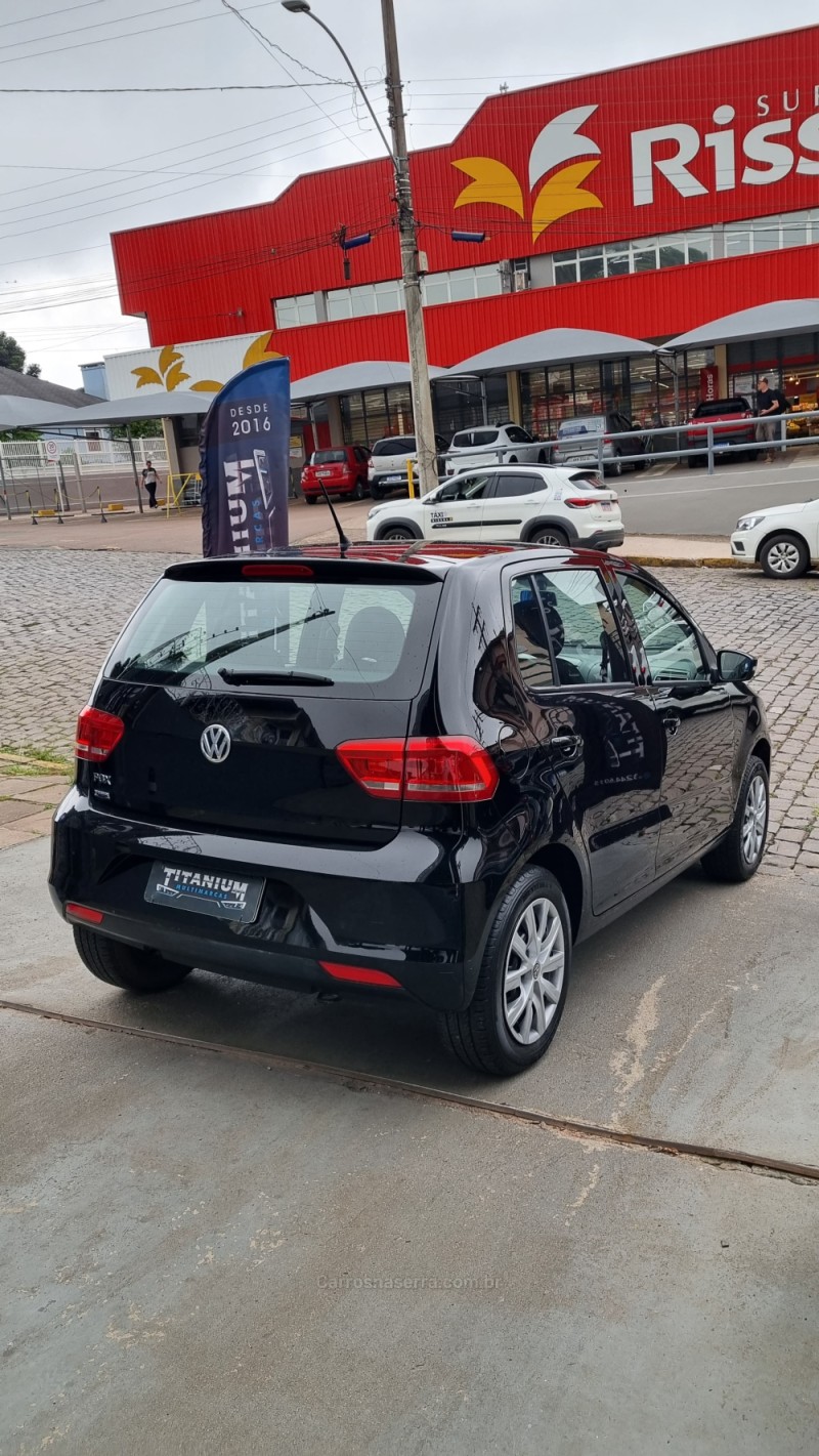 FOX 1.0 MI TRENDLINE 8V FLEX 4P MANUAL - 2016 - SãO FRANCISCO DE PAULA