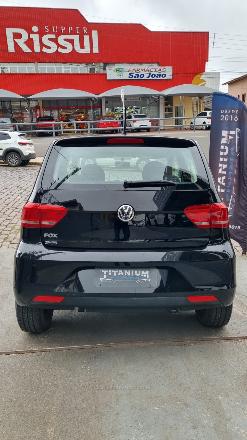 FOX 1.0 MI TRENDLINE 8V FLEX 4P MANUAL - 2016 - SãO FRANCISCO DE PAULA