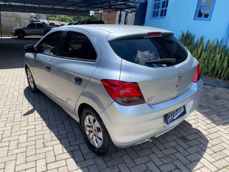 ONIX 1.0 JOY HATCH 8VFLEX 4P MANUAL - 2019 - CANELA