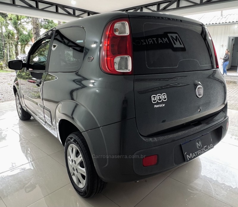 UNO 1.0 EVO VIVACE 8V FLEX 2P MANUAL - 2013 - CANELA