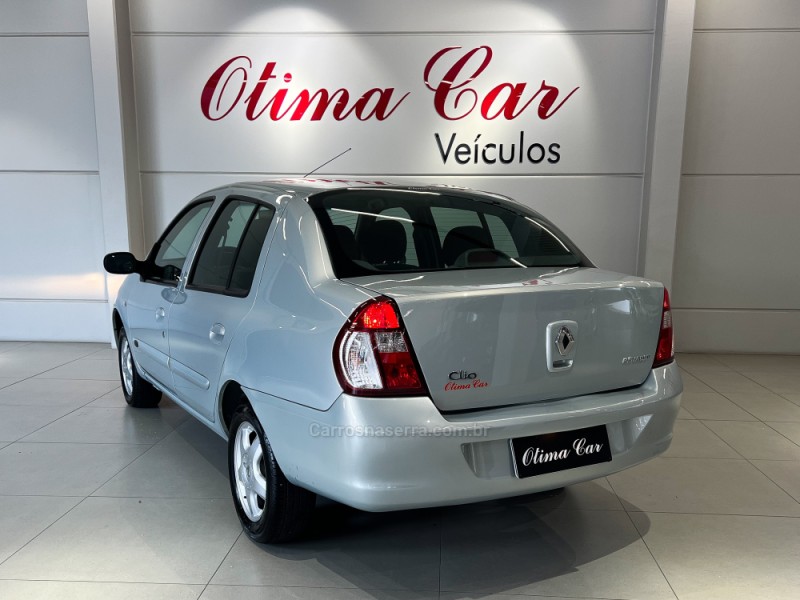 CLIO 1.6 PRIVILÉGE SEDAN 16V FLEX 4P MANUAL - 2008 - FLORES DA CUNHA