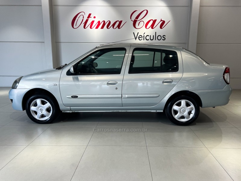 CLIO 1.6 PRIVILÉGE SEDAN 16V FLEX 4P MANUAL - 2008 - FLORES DA CUNHA