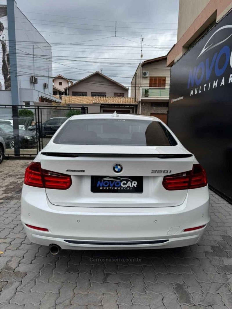 320I 2.0 16V TURBO ACTIVE FLEX 4P AUTOMÁTICO - 2015 - ESTâNCIA VELHA